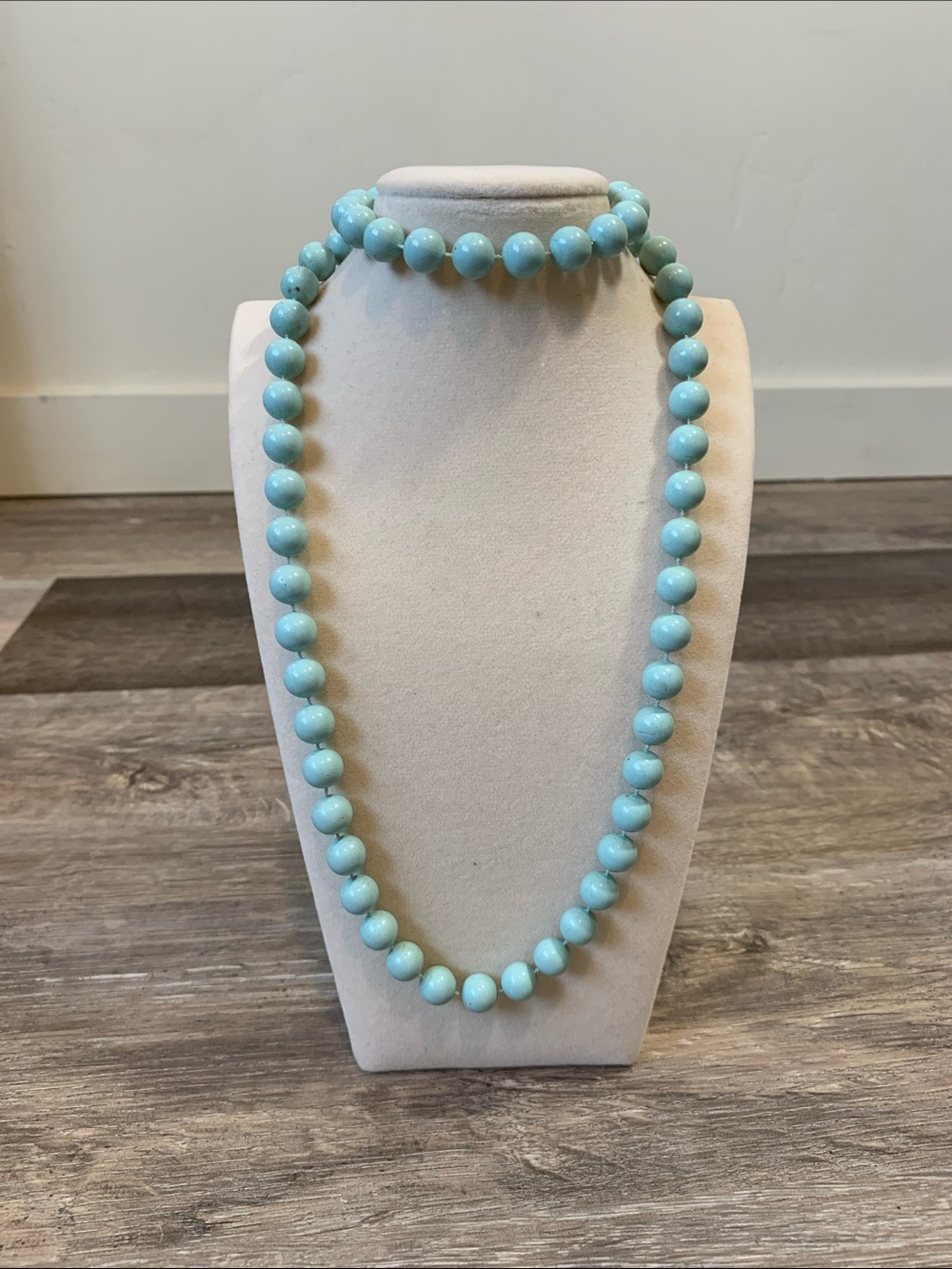 3/$10💕 Vintage Elegant Aqua Bead Necklace  Light Blue Women's Jewelry